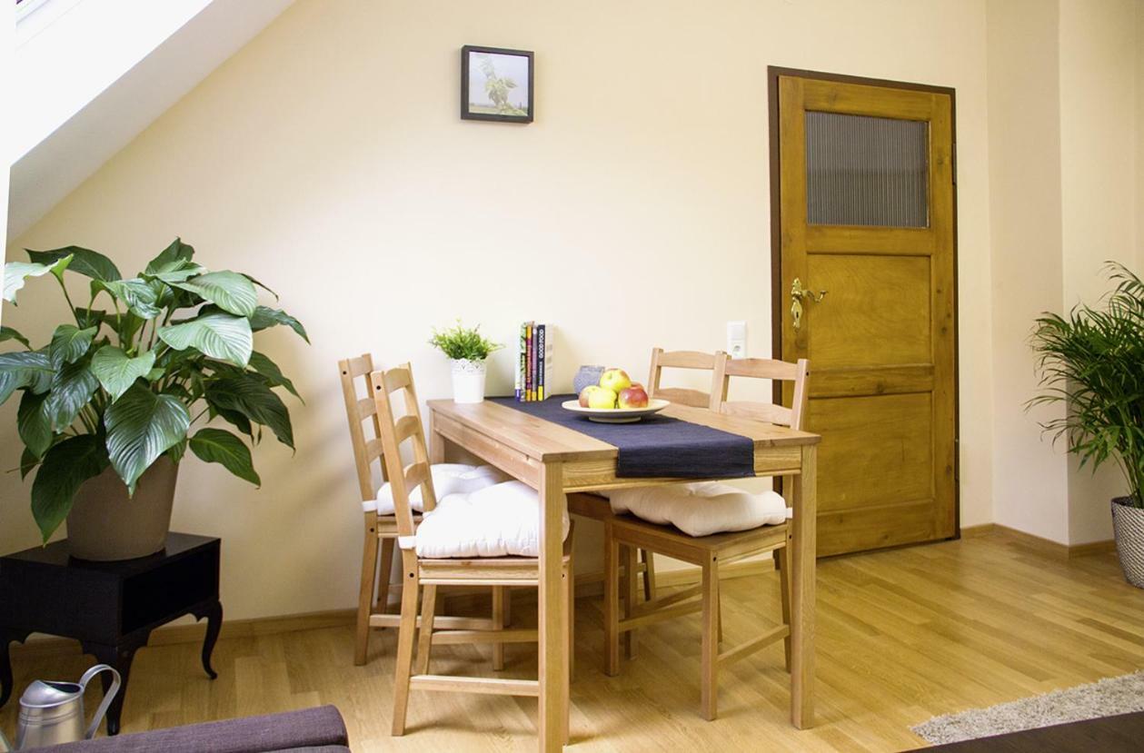 Spelzenhof - Ferienwohnung im Obergeschoss Altdorf  Exterior foto